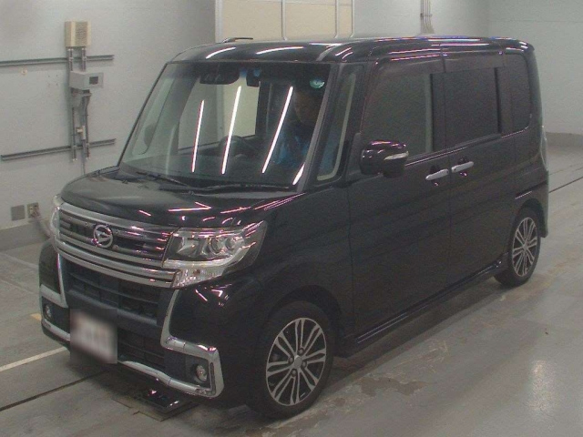 DAIHATSU TANTO 2017