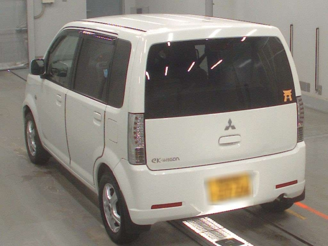 MITSUBISHI EK WAGON 2013