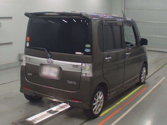 DAIHATSU TANTO 2012