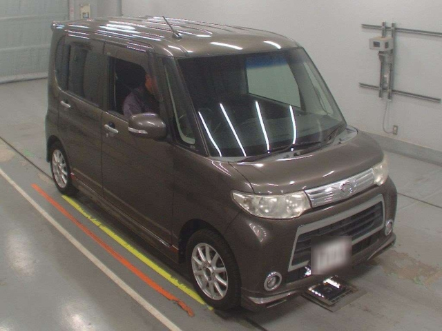 DAIHATSU TANTO 2012
