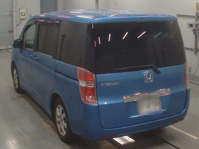 HONDA STEP WAGON 2010