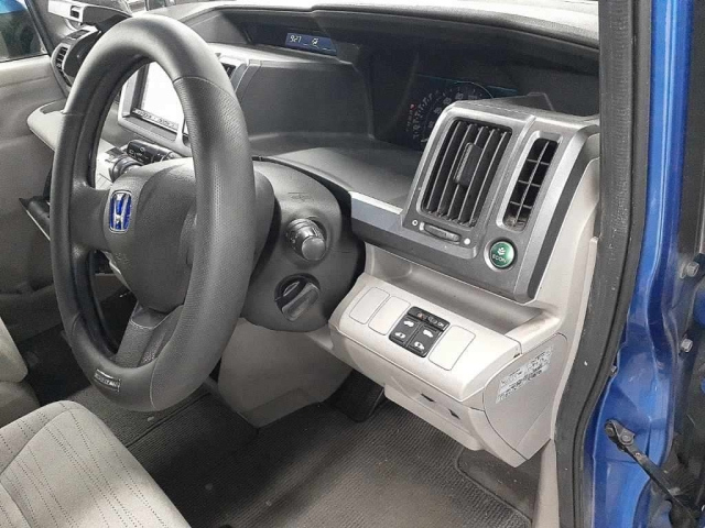 HONDA STEP WAGON 2010