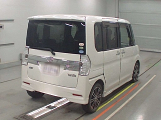 DAIHATSU TANTO 2014
