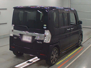 DAIHATSU TANTO 2014