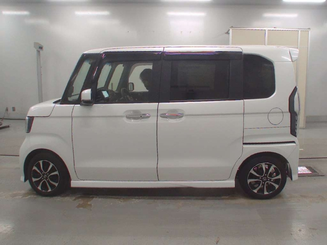 HONDA N BOX 2020