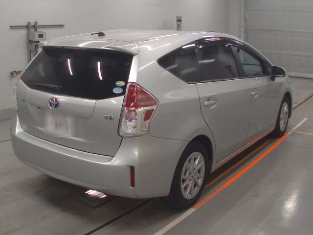 TOYOTA PRIUS ALPHA 2020