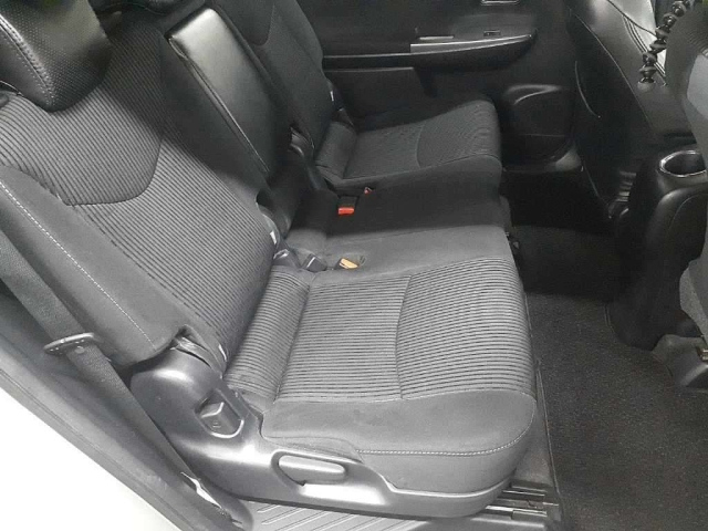 TOYOTA PRIUS ALPHA 2020