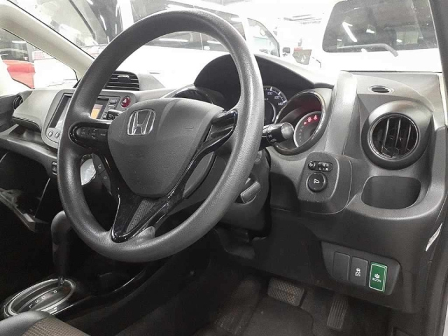 HONDA FIT SHUTTLE 2011