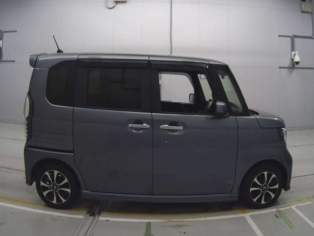 HONDA N BOX 2019