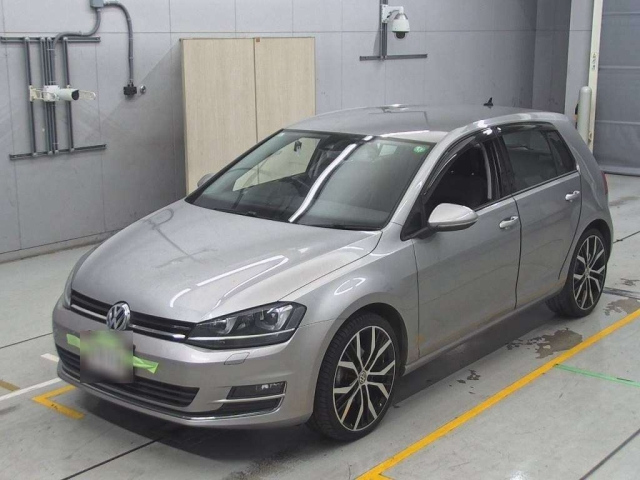 VOLKSWAGEN GOLF 2015