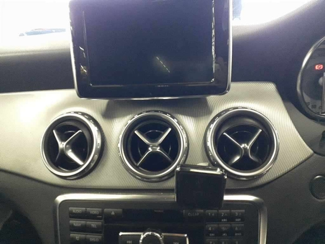 MERCEDES BENZ GLA CLASS 2015