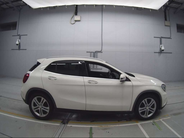 MERCEDES BENZ GLA CLASS 2015