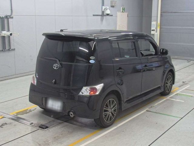 TOYOTA BB 2009