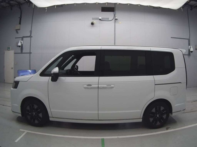 HONDA STEP WAGON 2022