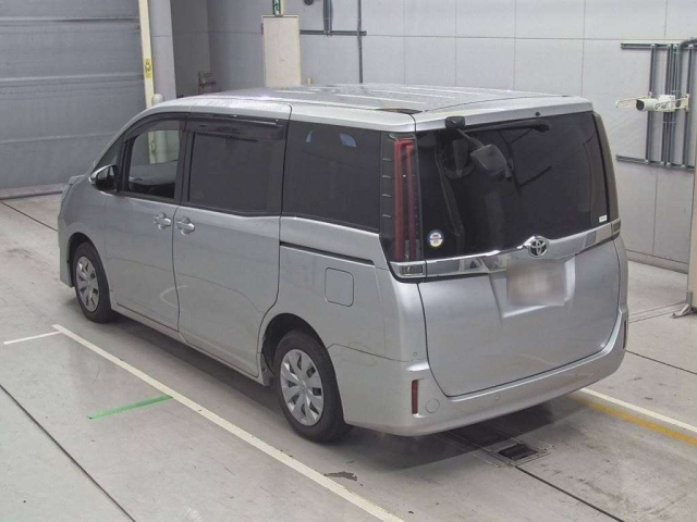 TOYOTA NOAH 2020