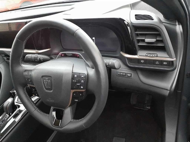 TOYOTA CROWN SPORT 2024