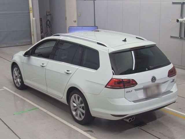 VOLKSWAGEN GOLF VARIANT 2016