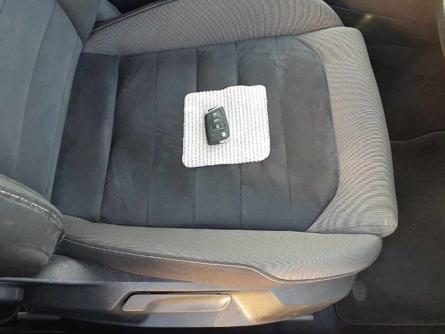 VOLKSWAGEN GOLF VARIANT 2016