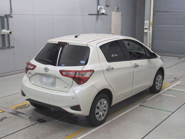 TOYOTA VITZ 2019