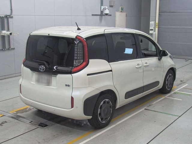TOYOTA SIENTA 2022