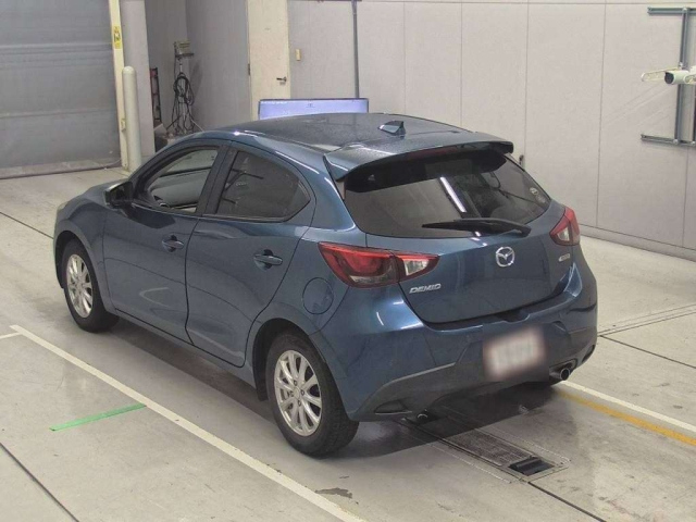 MAZDA DEMIO 2017