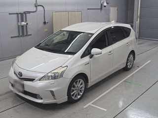TOYOTA PRIUS ALPHA 2012