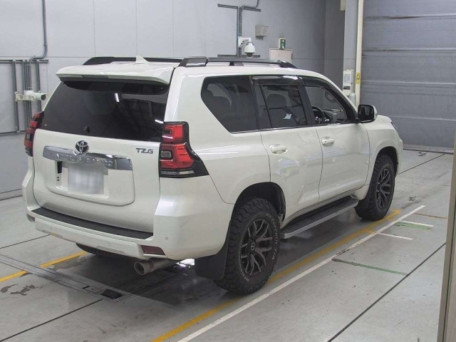 TOYOTA LAND CRUISER PRADO 2020