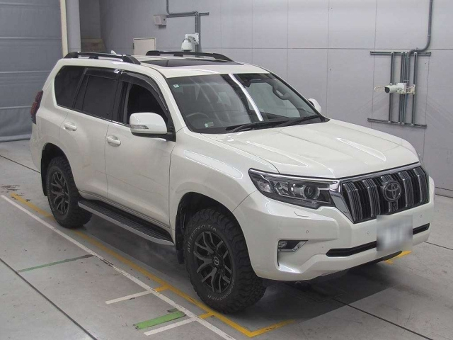 TOYOTA LAND CRUISER PRADO 2020