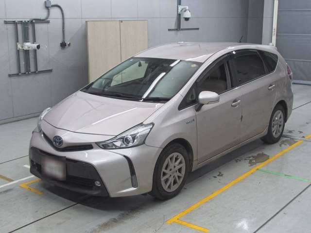 TOYOTA PRIUS ALPHA 2018