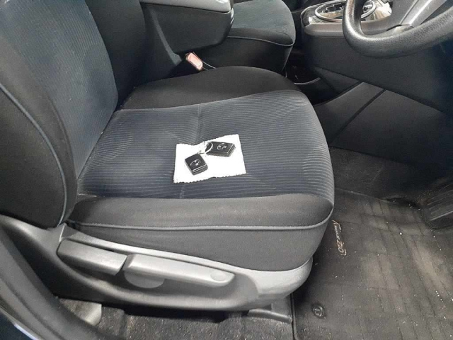 TOYOTA MARK X ZIO 2012