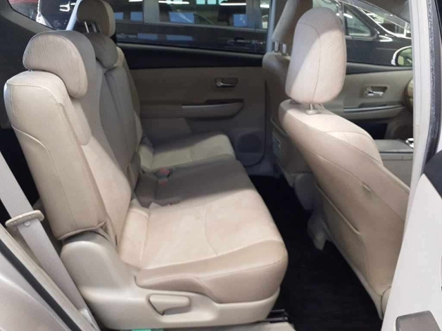 TOYOTA PRIUS ALPHA 2018