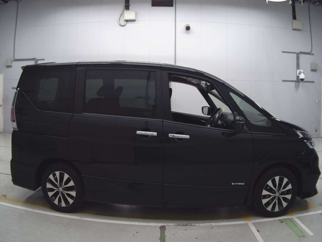 NISSAN SERENA 2019