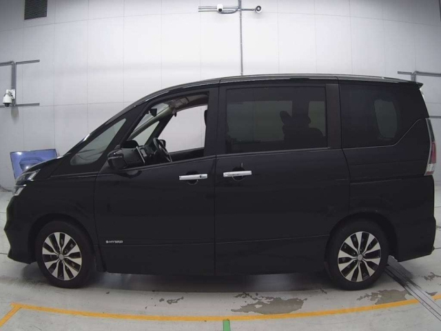 NISSAN SERENA 2019