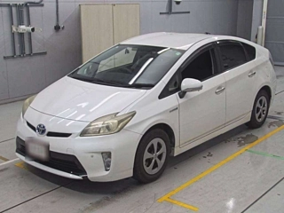 TOYOTA PRIUS 2013