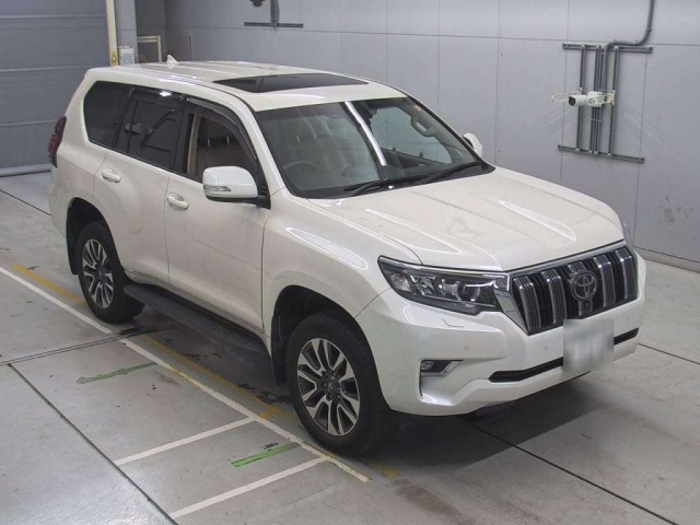 TOYOTA LAND CRUISER PRADO 2023