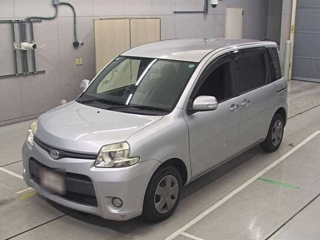 TOYOTA SIENTA 2013