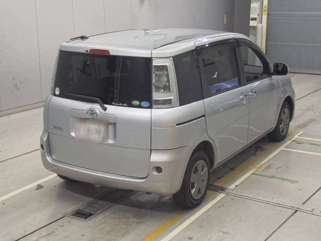 TOYOTA SIENTA 2013
