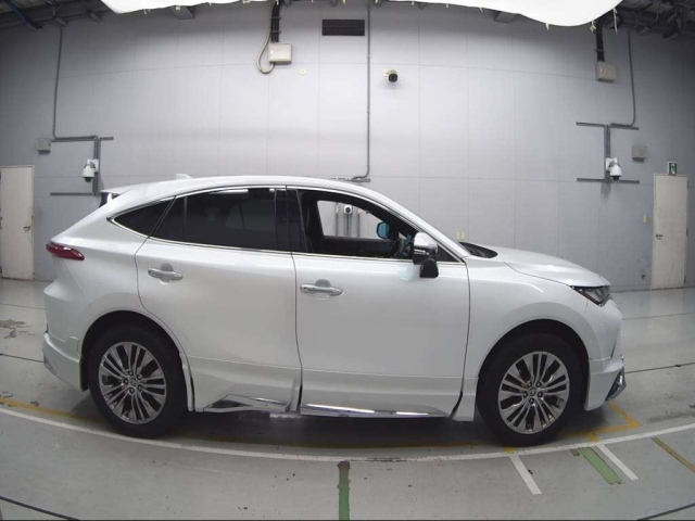 TOYOTA HARRIER 2024