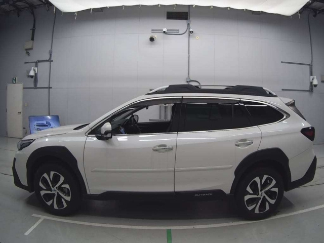 SUBARU LEGACY OUTBACK 2022