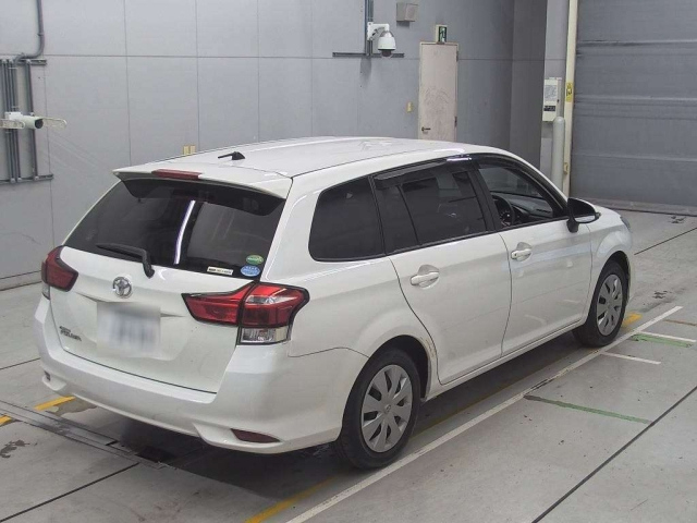 TOYOTA COROLLA FIELDER 2015