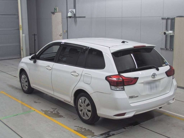 TOYOTA COROLLA FIELDER 2015