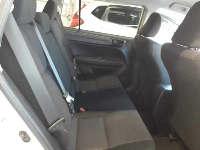 TOYOTA COROLLA FIELDER 2015