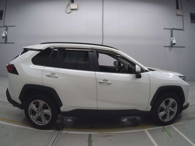 TOYOTA RAV4 2020