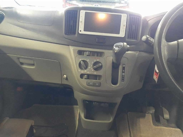 TOYOTA PIXIS EPOCH 2012