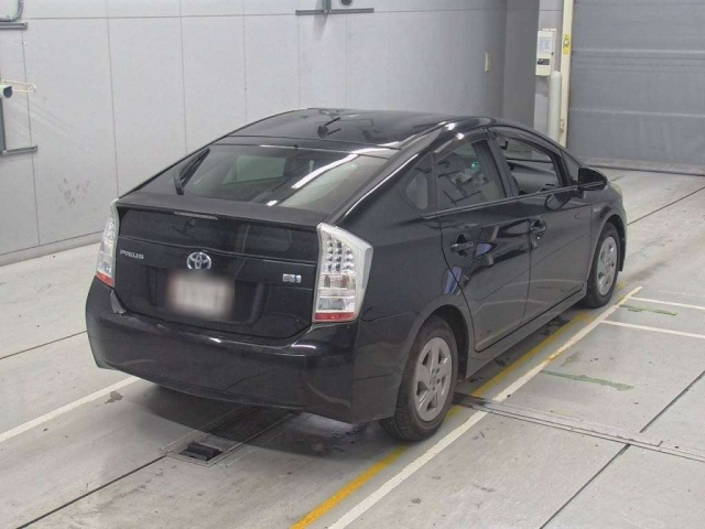 TOYOTA PRIUS 2011