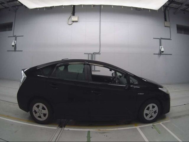 TOYOTA PRIUS 2011