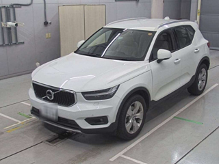 VOLVO XC40 2020