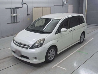 TOYOTA ISIS 2010