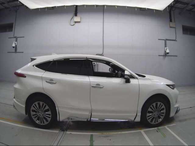 TOYOTA HARRIER 2021