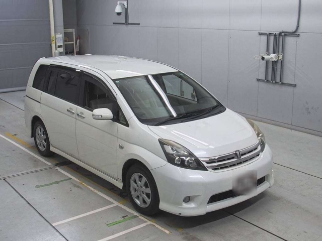 TOYOTA ISIS 2010